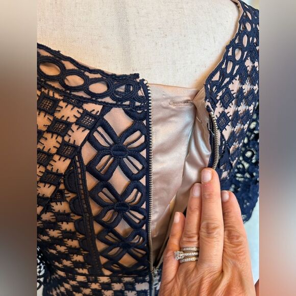 Bardot  X Anthropologie  Daisy Lace A-Line Dress in Navy & Nude Size 4/XS - Picture 8 of 12